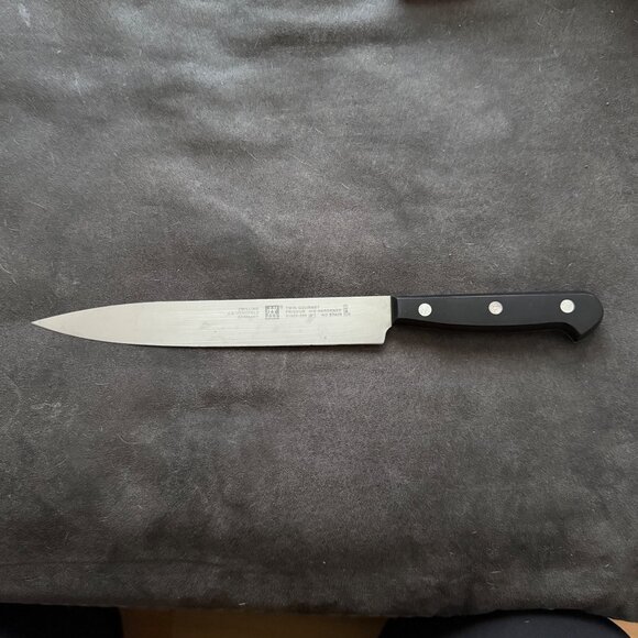 J.A. Henckels International 5" No Stain Serrated & Utility Knife Set - Picture 6 of 9